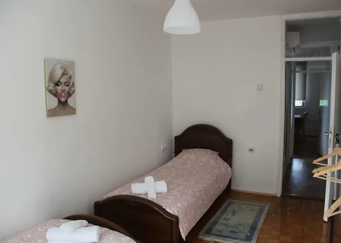 Kej Appartamento Pirot